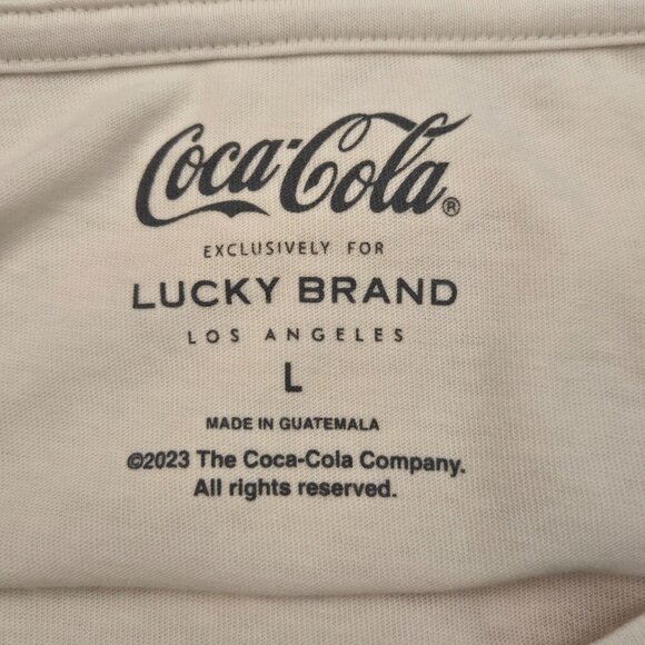 Lucky Brand Womens Coca Cola Santa Snow Crew Neck T-Shirt L White Holidays NWT - Picture 8 of 10